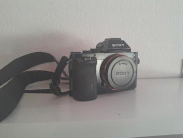 Sony Alpha A7 (ilce-7m1) camera body met <5000 clicks  beschikbaar voor biedingen