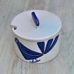 Jampot met deksel. Decoratie: gestileerde vogel, Huis en Inrichting, Keuken | Servies, Gebruikt, Keramiek, Overige typen, Ophalen of Verzenden