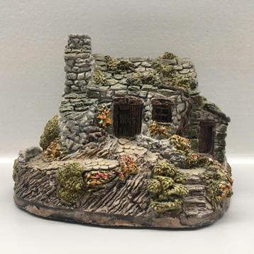 Lilliput Lane 'The Hermitage' miniatuur beschikbaar voor biedingen