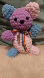 Lekker zachte regenboog beer genderneutraal, Verzamelen, Beren en Cherished Teddies, Ophalen of Verzenden, Nieuw, Stoffen beer