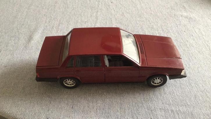 POLISTILL VOLVO 760 GLE MADE IN ITALY NETJES EN COMPLEET, Hobby en Vrije tijd, Modelauto's | 1:24, Zo goed als nieuw, Auto, Overige merken