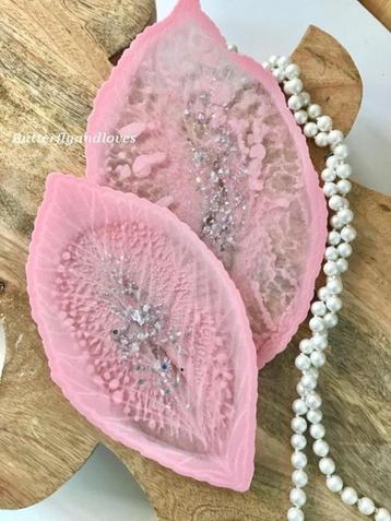 Handgemaakte onderzetter in bladvorm met glitters Roze Wit beschikbaar voor biedingen