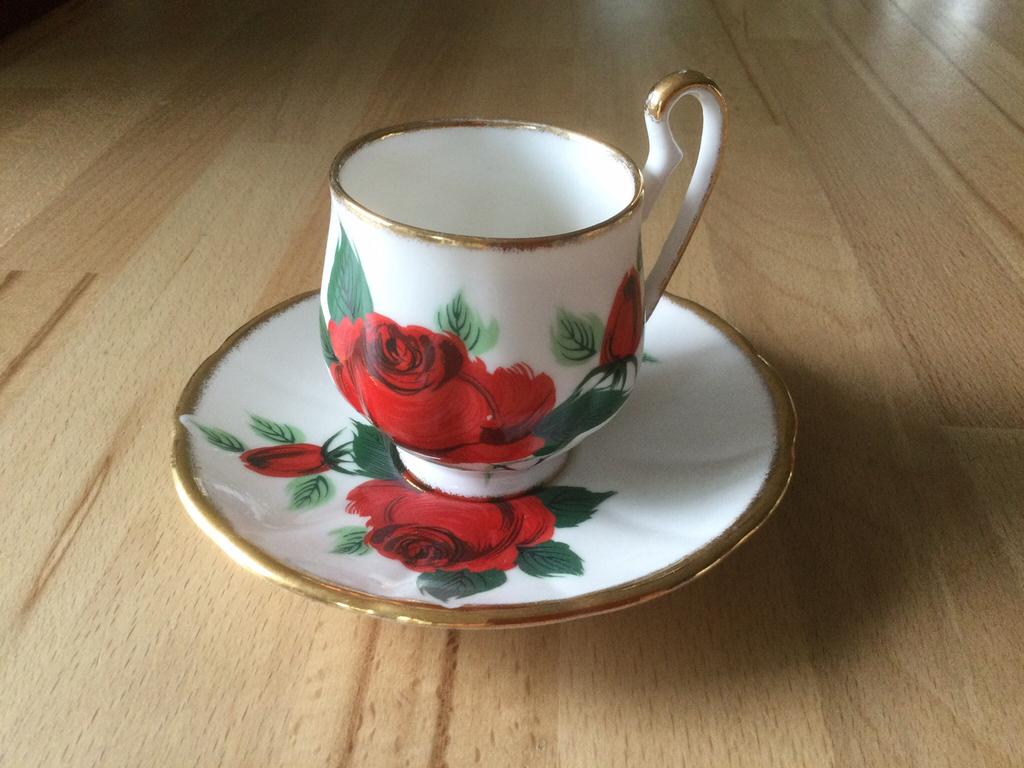 Royal Priory Dale kop en schotel Derbyshire Bone China, Ophalen of Verzenden, Zo goed als nieuw, Porselein, Kop en/of schotel