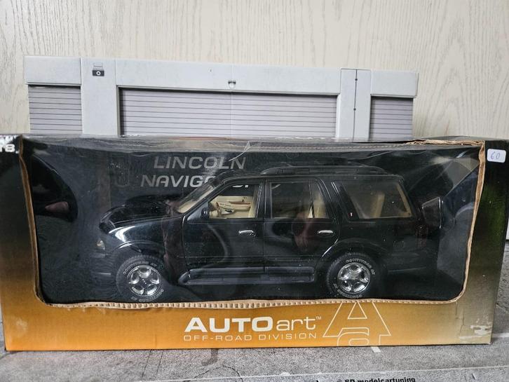 Autoart Lincoln Navigator 1999 1/18 in ovp, Hobby en Vrije tijd, Modelauto's | 1:18, Gebruikt, Auto, Autoart, Ophalen of Verzenden
