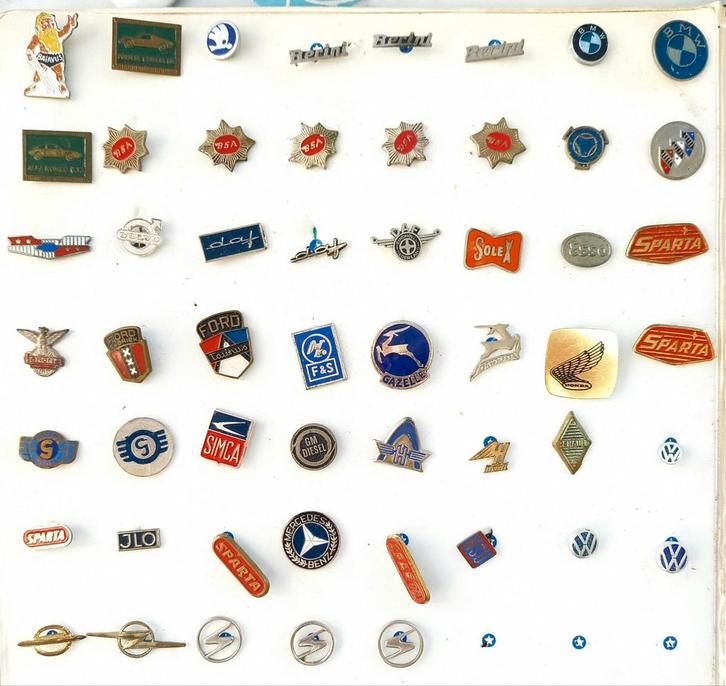 Speldjes autospeldjes motorspeldjes., Verzamelen, Speldjes, Pins en Buttons, Zo goed als nieuw, Speldje of Pin, Ophalen of Verzenden