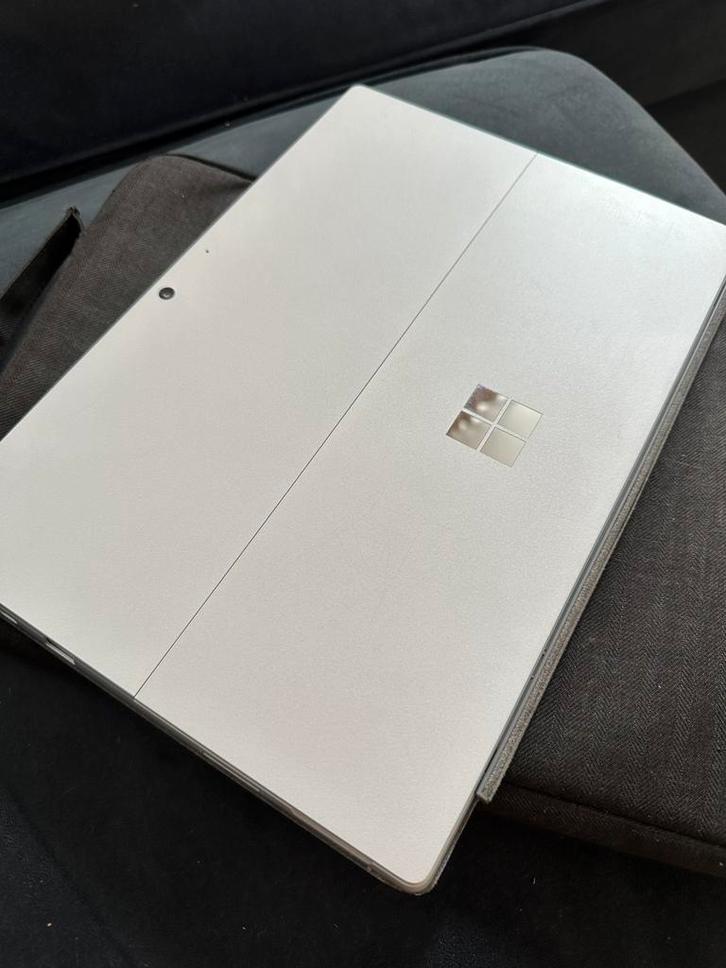 Microsoft Surface Pro 2017 i5 /8GB /256GB met oplader & pen, Computers en Software, Chromebooks, Zo goed als nieuw, 13 inch, 8 GB