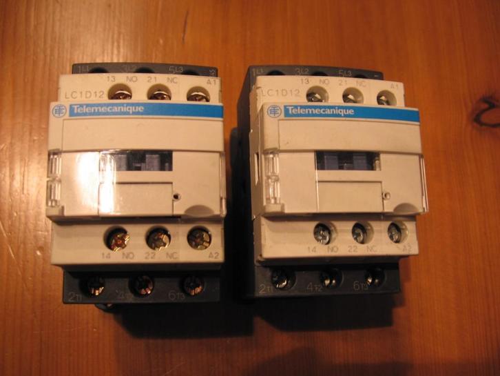 Telemecanique magneetschakelaar LC1D12 relais., Hobby en Vrije tijd, Elektronica-componenten, Gebruikt, Verzenden