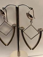 Modernistische zilveren grote oorbellen, Hangers, Verzenden, Zo goed als nieuw, Zilver