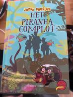 Het Piranha Complot - Jozua Douglas, Ophalen of Verzenden, Zo goed als nieuw, Fictie algemeen