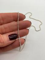 B375 Prachtige zilveren balletjes ketting 42 cm, Ophalen of Verzenden, X, Zilver, Zilver