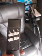 Opsta-/relax stoel, Huis en Inrichting, Fauteuils, Ophalen, Zo goed als nieuw, Leer, Neutraal