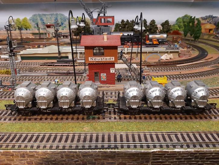 fleischmann haus zu haus, Hobby en Vrije tijd, Modeltreinen | H0, Zo goed als nieuw, Locomotief, Gelijkstroom, Fleischmann, Ophalen of Verzenden