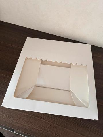 4x Cupcake Dozen / Cakeboard Dozen 34x26cm beschikbaar voor biedingen