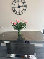 Tafel mag weg met een kleine beschadiging aan de onderkant, Huis en Inrichting, Tafels | Eettafels, Ophalen