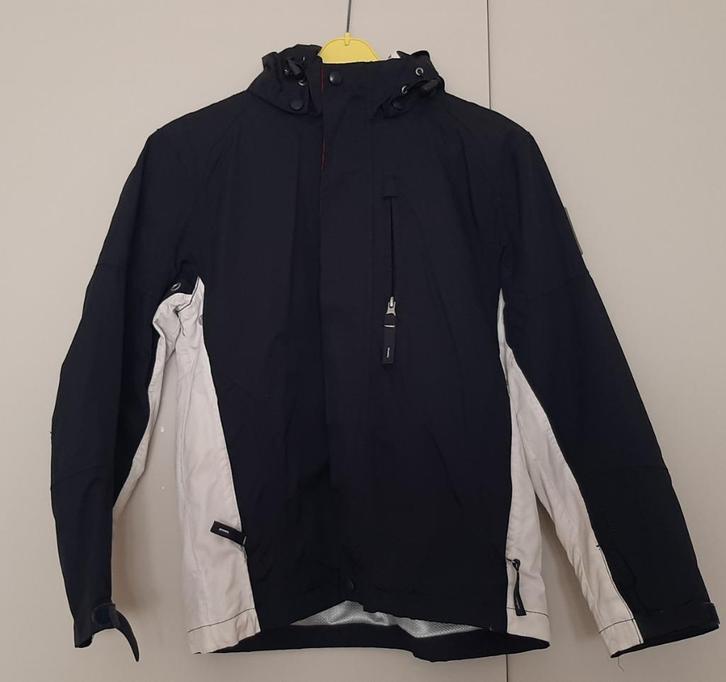 Falcon jongensjas mt 152 in goede staat, Kinderen en Baby's, Kinderkleding | Maat 152, Nieuw, Jongen, Jas, Ophalen of Verzenden