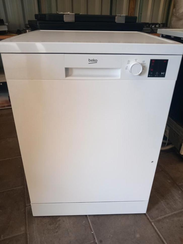 Vaatwasser Beko, Witgoed en Apparatuur, Vaatwasmachines, Zo goed als nieuw, Vrijstaand, 85 tot 90 cm, 60 cm of meer, 10 tot 14 liter