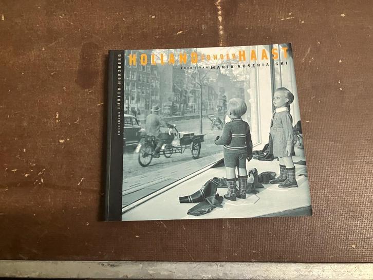 Maria Austria, Boeken, Kunst en Cultuur | Fotografie en Design, Zo goed als nieuw, Fotografen, Ophalen