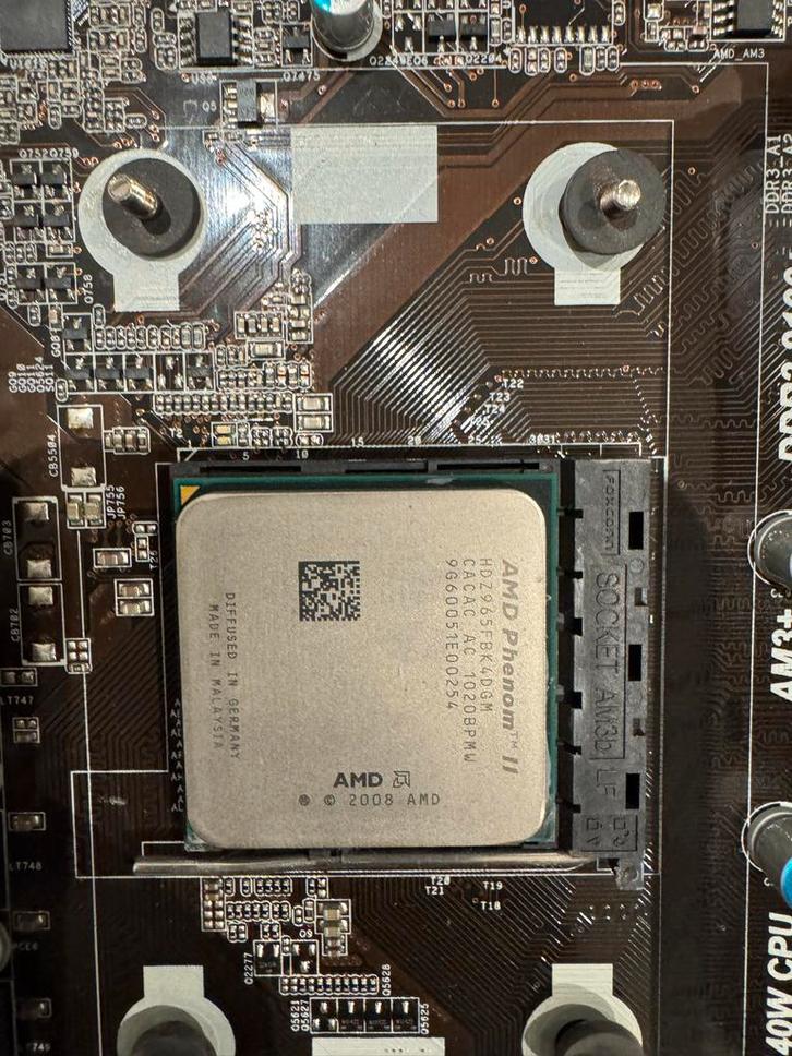 Defect Moederbord Set - Athlon Phenom II, Computers en Software, Processors, Niet werkend, 4-core, 2 tot 3 Ghz, Ophalen of Verzenden