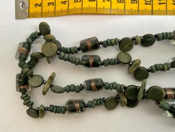 Groene Stenen Ketting met Glazen Kralen beschikbaar voor biedingen