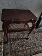 Antiek Notenhouten Bijzettafeltje met Webbing, Ophalen of Verzenden