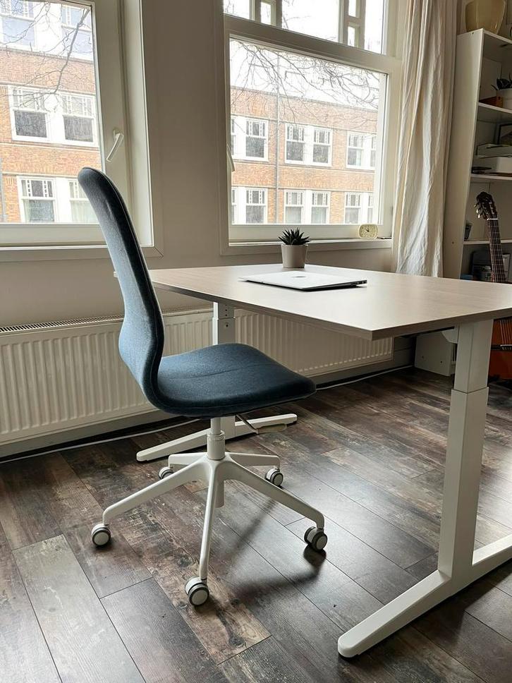 IKEA LÅNGFJÄLL bureaustoel – blauw, Huis en Inrichting, Bureaustoelen, Zo goed als nieuw, Blauw, Ophalen