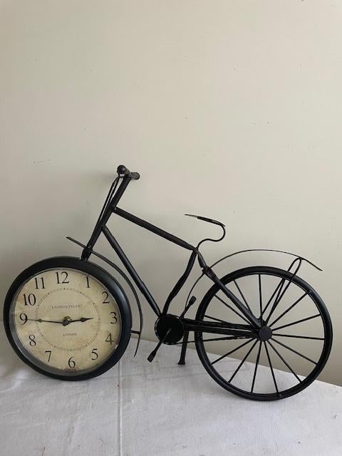 Leuke Staande Fiets met klok, Huis en Inrichting, Woonaccessoires | Klokken, Ophalen of Verzenden, Gebruikt, Staande klok
