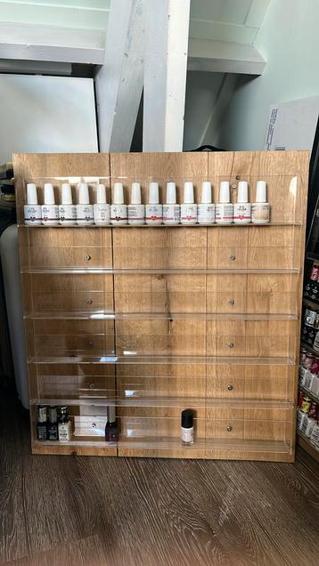 Organizer/hangbord voor nagellak/gellak beschikbaar voor biedingen