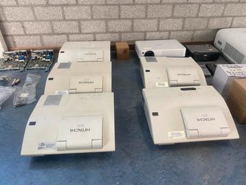 Partij defecte beamers en lampen  beschikbaar voor biedingen
