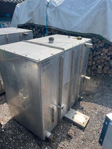 RVS Watertank beschikbaar voor biedingen