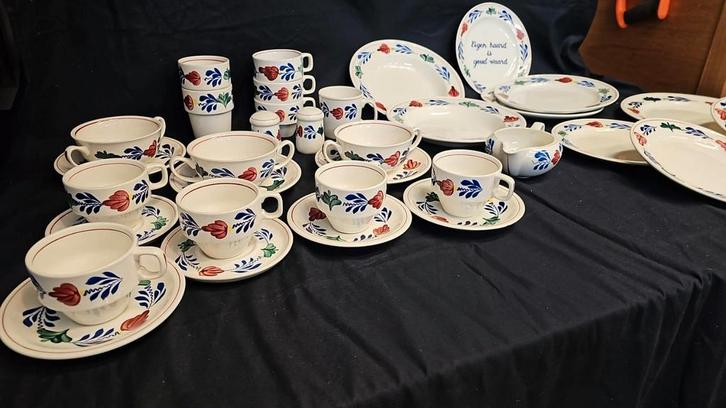Boch boerenbont servies 34 delig, Antiek en Kunst, Antiek | Servies compleet, Ophalen of Verzenden