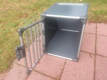 Hondenbench beschikbaar voor biedingen