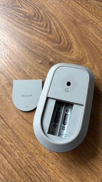 Microsoft Surface Mouse beschikbaar voor biedingen