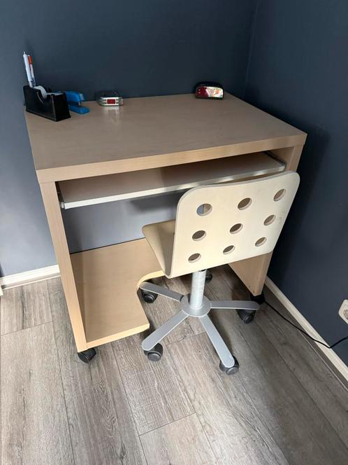 Kinderbureau met Stoel - Verstelbaar & Verrijdbaar, Huis en Inrichting, Bureaus, Gebruikt, Bureau, Met wielen, Ophalen