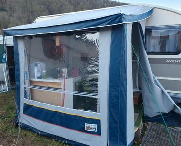 Wintervoortent deeltent pvc beschikbaar voor biedingen