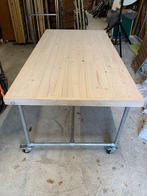 Kantoortafel-keukentafel-toontafel, Ophalen, Met wielen, Zo goed als nieuw, Bureau