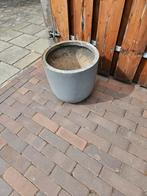 Een mooie buiten bloempot, Tuin en Terras, Ophalen, Steen, Minder dan 30 cm, Minder dan 60 cm