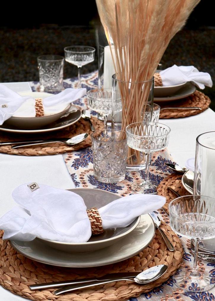 Zorgeloos 21 Diner met complete Tafelstyling op Locatie, Hobby en Vrije tijd, Feestartikelen | Verhuur, Nieuw, Geboorte of Huwelijk