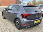Volkswagen Polo 1.0 TSI 95 Pk Life Business Navigatie Led ko, Auto's, Volkswagen, Voorwielaandrijving, Stof, Gebruikt, 580 kg