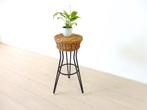 Retro Vintage Rotan Riet Kruk Stoel Jaren 50 Barkruk, Huis en Inrichting, Barkrukken, Metaal, Gebruikt, ., Ophalen of Verzenden