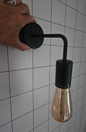 Wandlamp incl peer beschikbaar voor biedingen