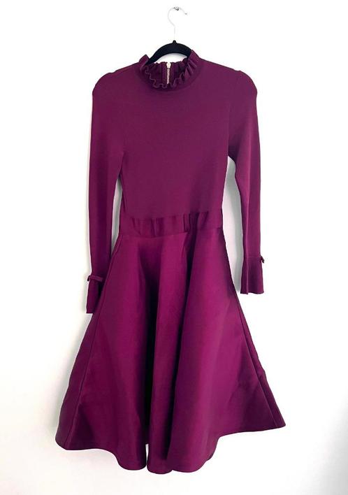 Ted Baker Jurk Maat 1 Plum Bordeaux Ruches Fit Flare Strik F, Kleding | Dames, Jurken, Zo goed als nieuw, Maat 36 (S), Paars, Knielengte