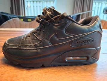 Nieuwe nike air!! Te klein gekocht. Maat 39 beschikbaar voor biedingen