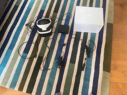 PlayStationVR Set Launch Model  PS5 Adapter Compleet in Doos, Spelcomputers en Games, Spelcomputers | Sony PlayStation 4, Zo goed als nieuw