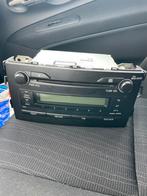Toyota auris autoradio origineel bluetooth, Auto diversen, Autoradio's, Ophalen, Zo goed als nieuw