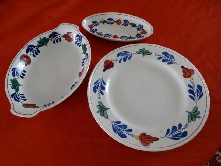 Boerenbont serveerschalen ovaal en rond "Boch", Huis en Inrichting, Keuken | Servies, Gebruikt, Schaal of Schalen, Boerenbont