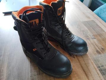 Veiligheids schoenen maat 43 MA1  beschikbaar voor biedingen