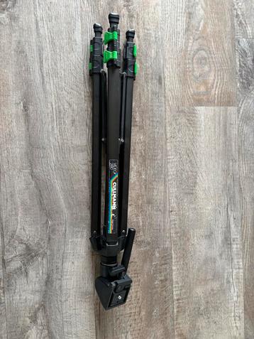 Camerastatief - Goede staat - 150cm beschikbaar voor biedingen