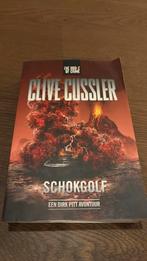 Clive Cussler - Schokgolf, Ophalen of Verzenden, Zo goed als nieuw, Clive Cussler