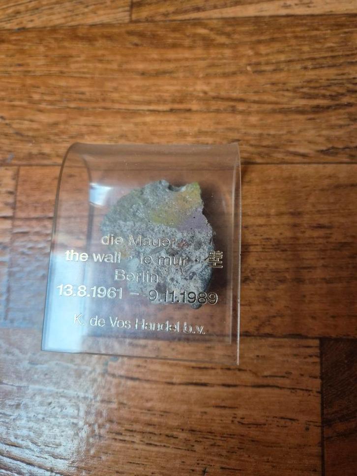 Berlijnse Muur - Authentiek Stuk, Verzamelen, Overige Verzamelen, Gebruikt, Ophalen of Verzenden