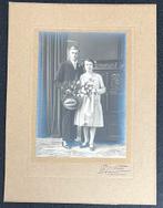 Trouwfoto zilvergelantine print op karton geplakt, Ophalen of Verzenden, Voor 1940, Zo goed als nieuw